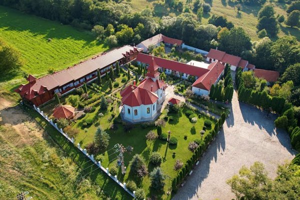 Expérience de retraite dans un monastère rural